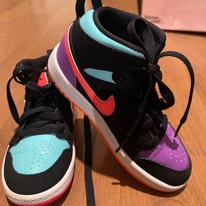 Nike Air Jordan- Black Muti-640735-083